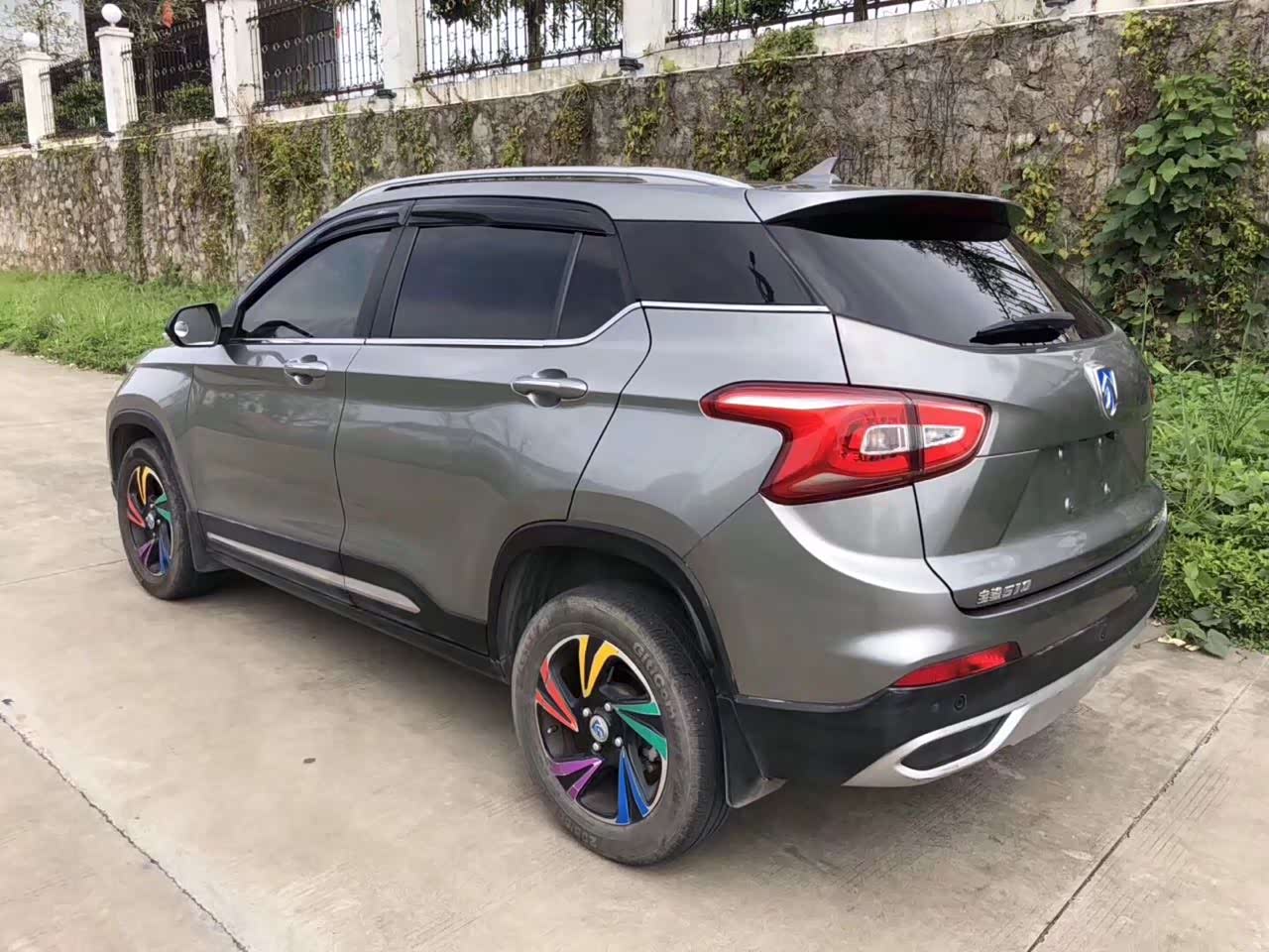 宝骏510是国产小型suv里性价比比较高的一款神车