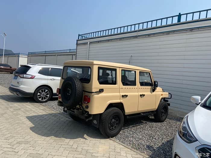 北汽新款铁顶212用车一个月问题反馈赞美