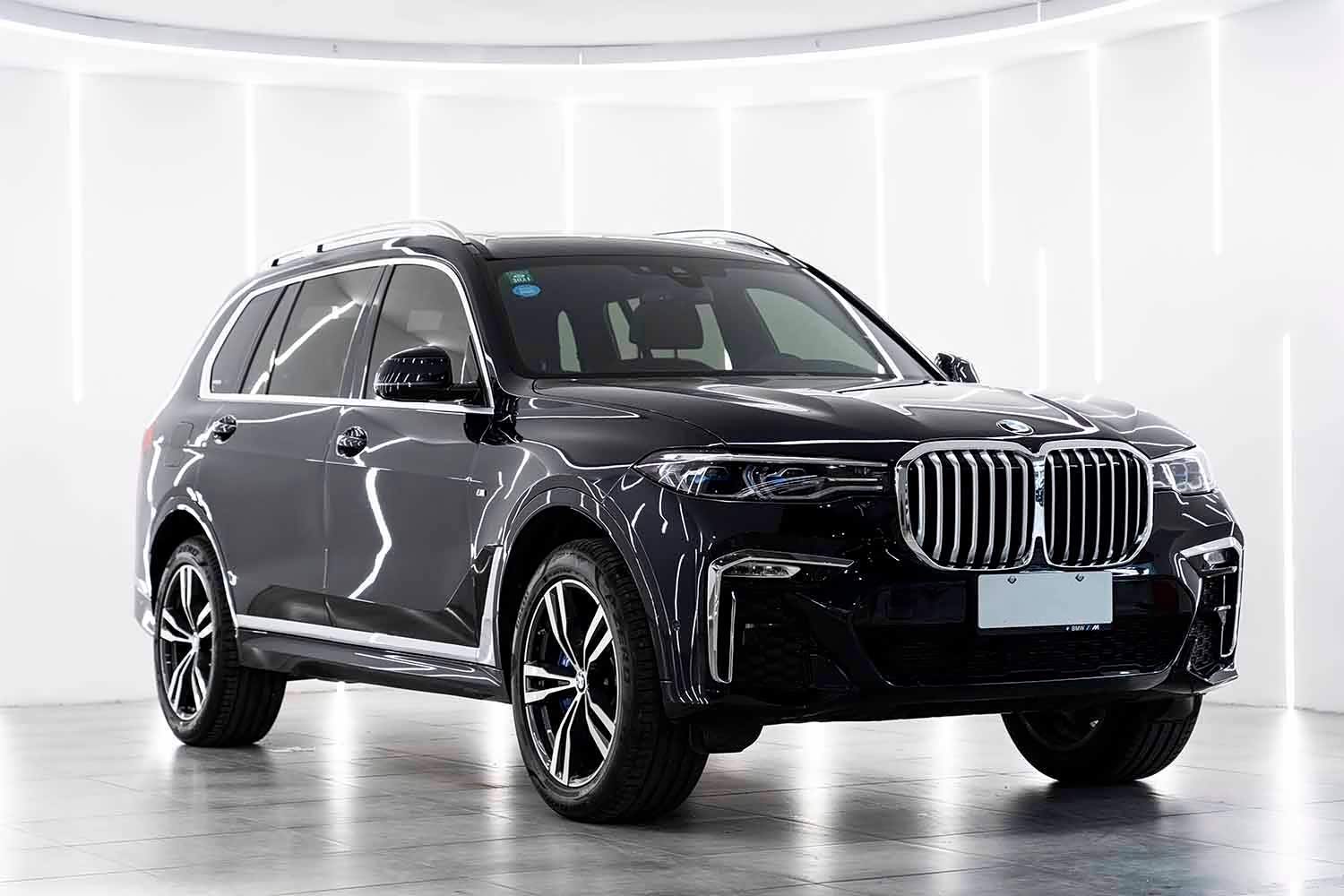 宝马全新的越野车更加凶悍.