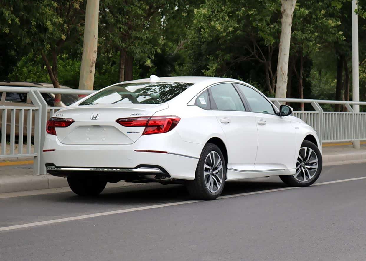 东风本田inspire外观时尚动感动力上燃油表现出色