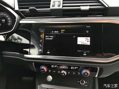 液晶触摸屏,carplay,简直就是神一样的存在!非常好用!