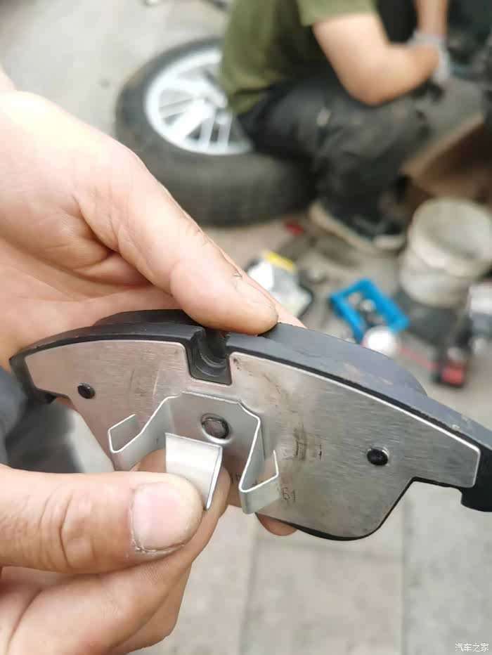 【图】刹车片卡簧断了一片还能用不_s-max/麦柯斯论坛_汽车之家论坛