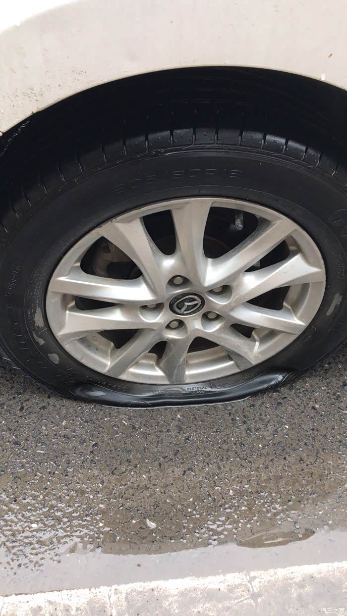 【图】请教换胎问题_马自达3 axela昂克赛拉论坛_汽车之家论坛