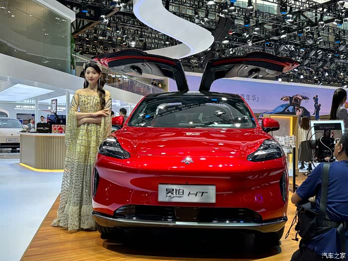 广州车展上昊铂ht真好看啊