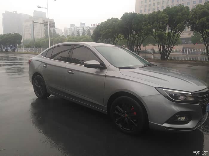 【图】这个颜色真的好看么灰色i5_荣威i5论坛_汽车之家论坛