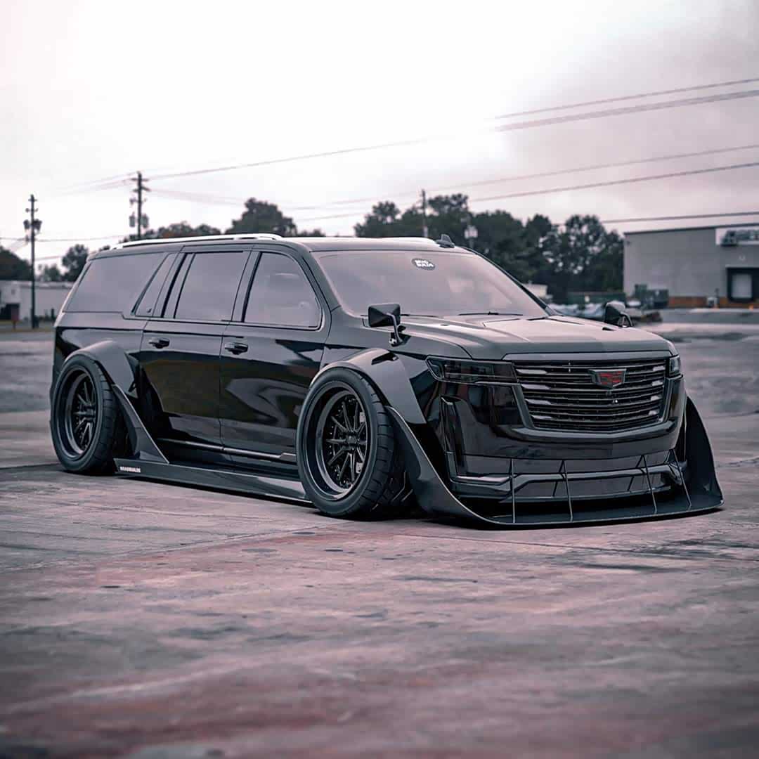 黑武士宽体低趴的凯迪拉克suv!