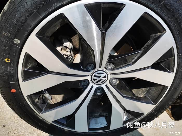 迈腾换高配18寸花瓣轮毂