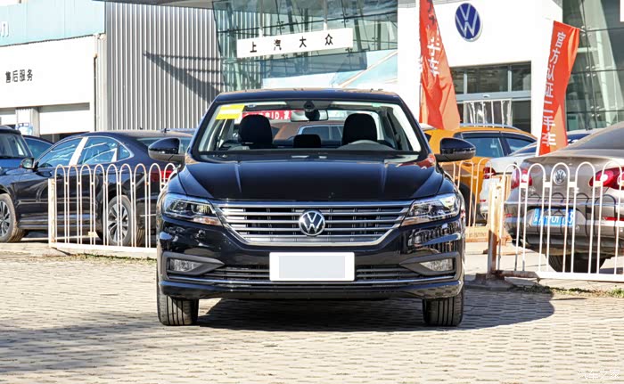 2022款朗逸标配6气囊售价1129万1589万元