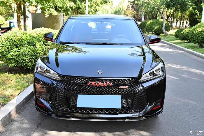 帅气的东风风神奕炫开出去有面