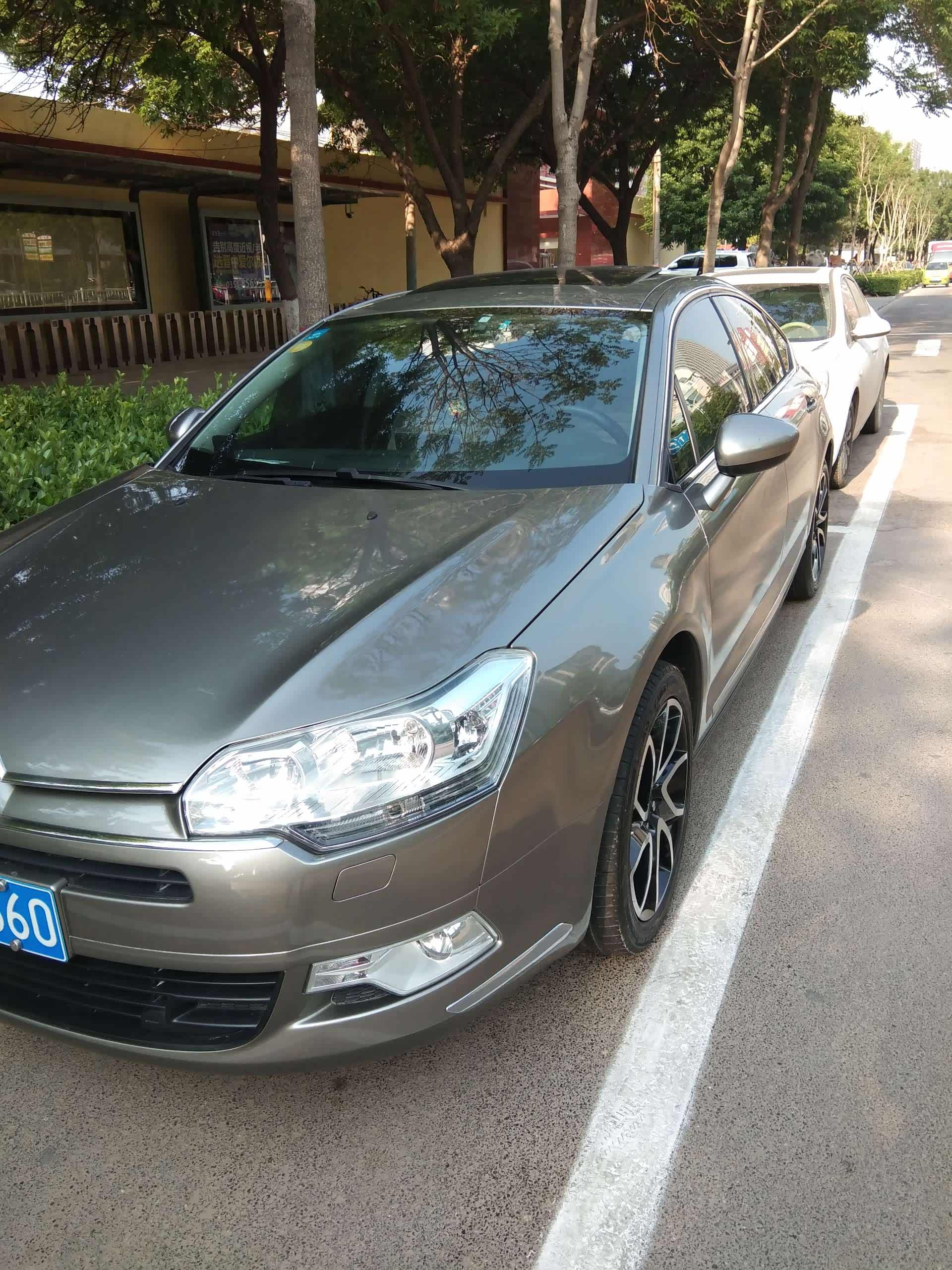 有给c5改色的车友吗?大概什么价位