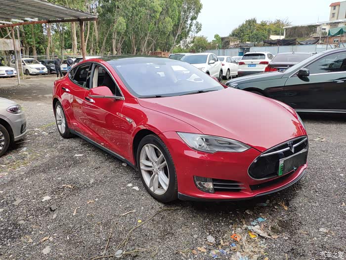 第一波韭菜特斯拉15年models85d
