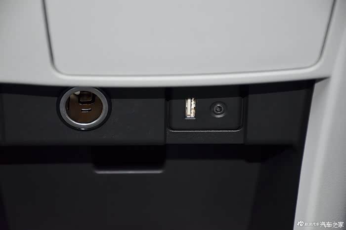 0t的车型usb听音乐的插口在哪里?_别克gl8论坛_汽车之家论坛