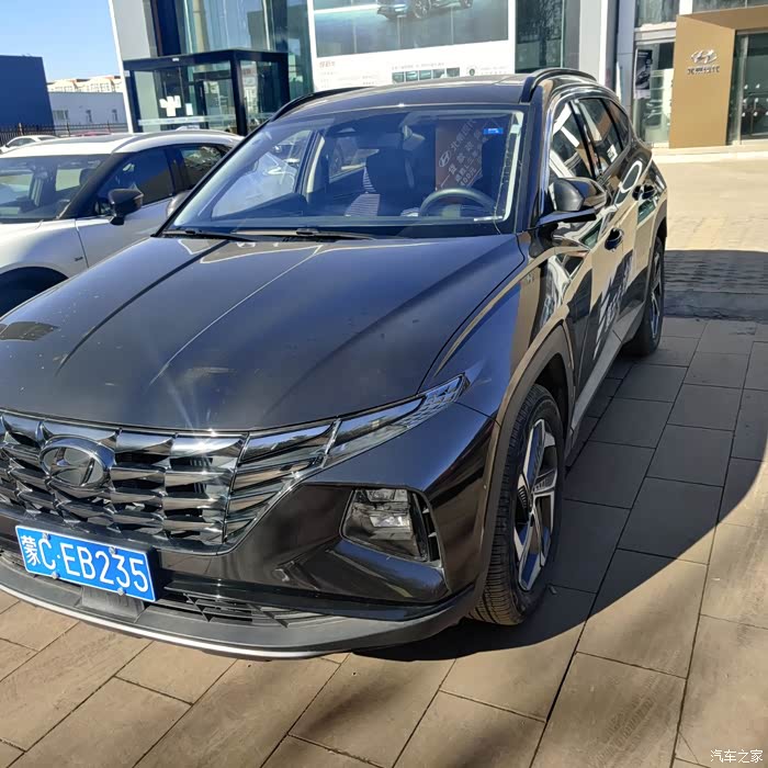 第四代途胜l外观