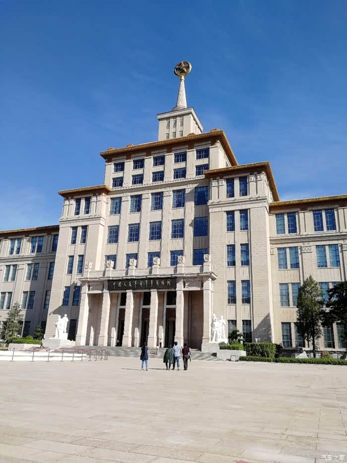 馆筹建于1959年,向国庆10周年献礼的首都十建筑之一