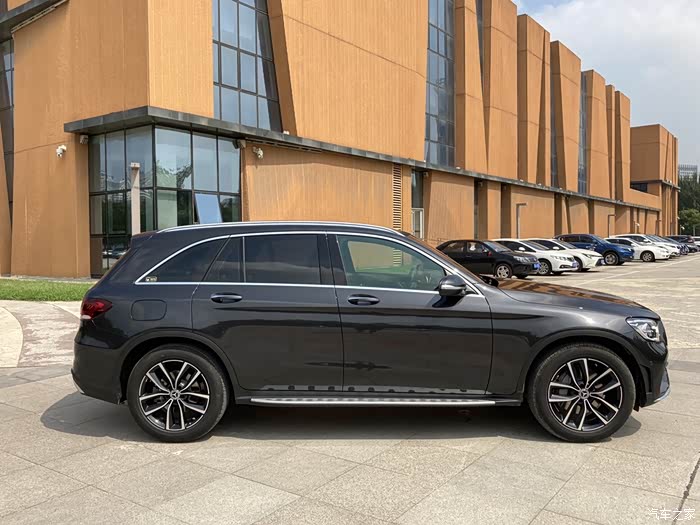 glc 300l 石墨灰提车作业