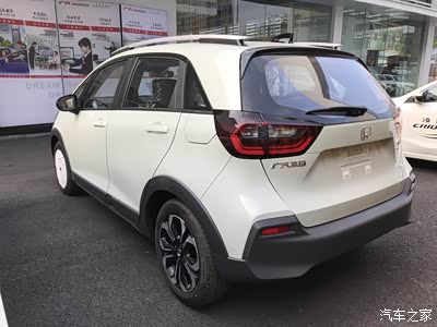 2021款飞度 1.5l cvt潮越max版 碧光翠实车图赏