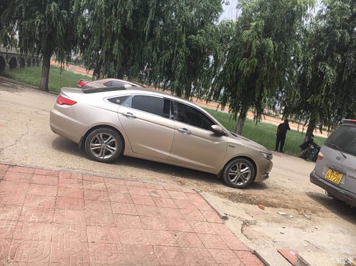 威海银河4s店给我修的车!