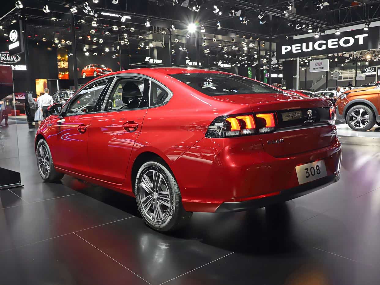 【图】颜值满满的308,特别是尾灯._标致308论坛_汽车之家论坛