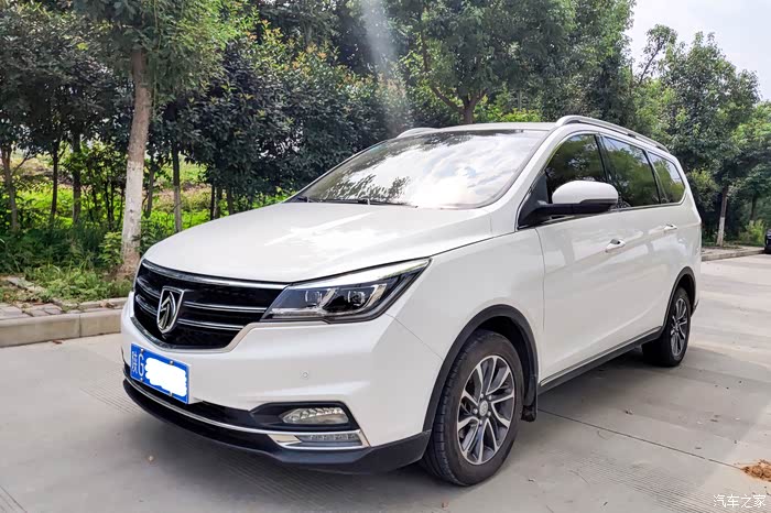 出售17款宝骏73018liamt尊享版顶配