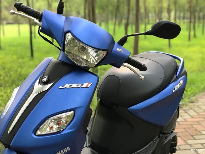 蓝色小包车雅马哈巧格i