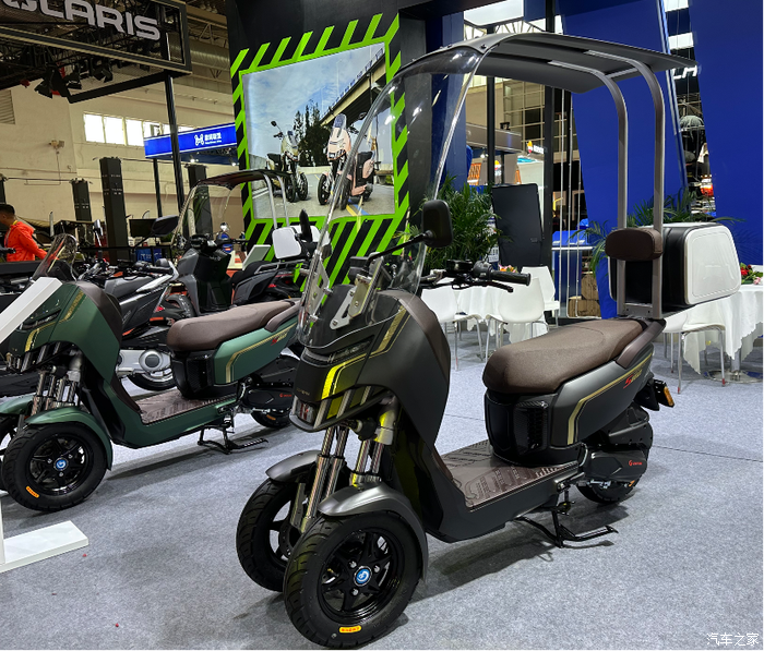 【图】都市代步新选择,斗风小排量倒三轮摩托,增加顶棚尾箱更务实