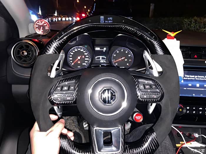 名爵改装内饰led竞速方向盘