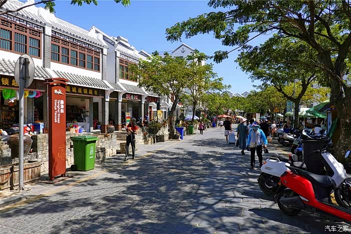 你在东北裹着貂我在海南晾着腰三三亚后海渔村皇后湾