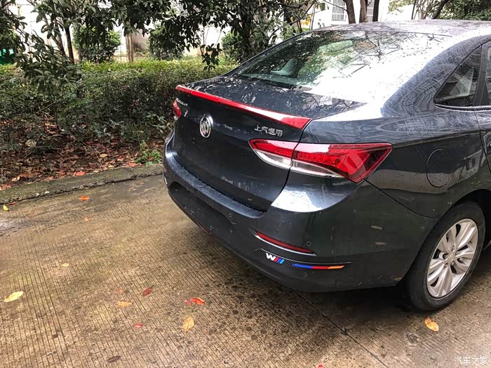 【图】暗影灰装尾翼效果_英朗论坛_汽车之家论坛