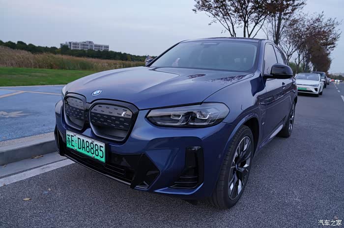 【图】灵动的一抹蓝--ix3创领提车_宝马ix3论坛_汽车之家论坛