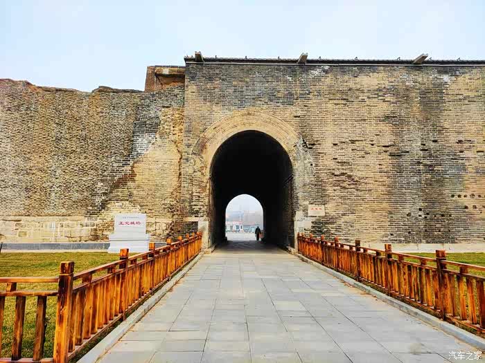 告别2021正定古城北城门遗址公园