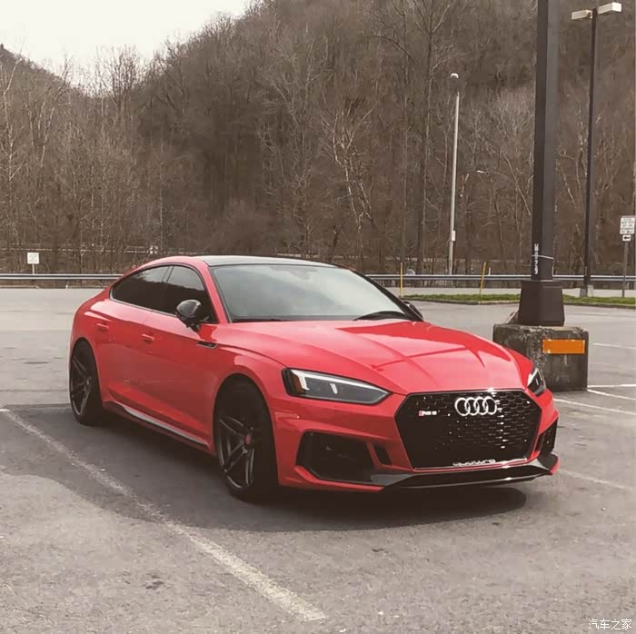 【图】发一个我非常喜欢的绿色rs5照片_奥迪rs论坛_汽车之家论坛