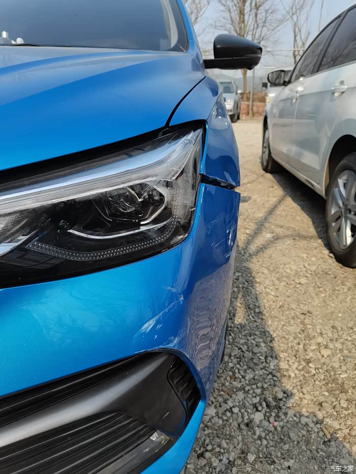 【图】大佬我问个问题,21款i5左边大灯撞了一下_荣威i5论坛_汽车之家