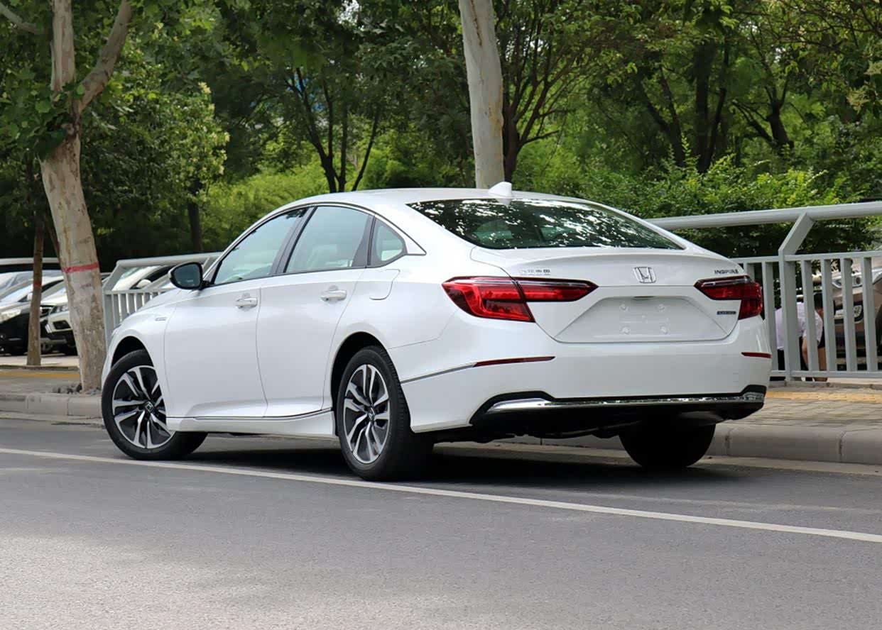 东风本田inspire外观时尚动感动力上燃油表现出色