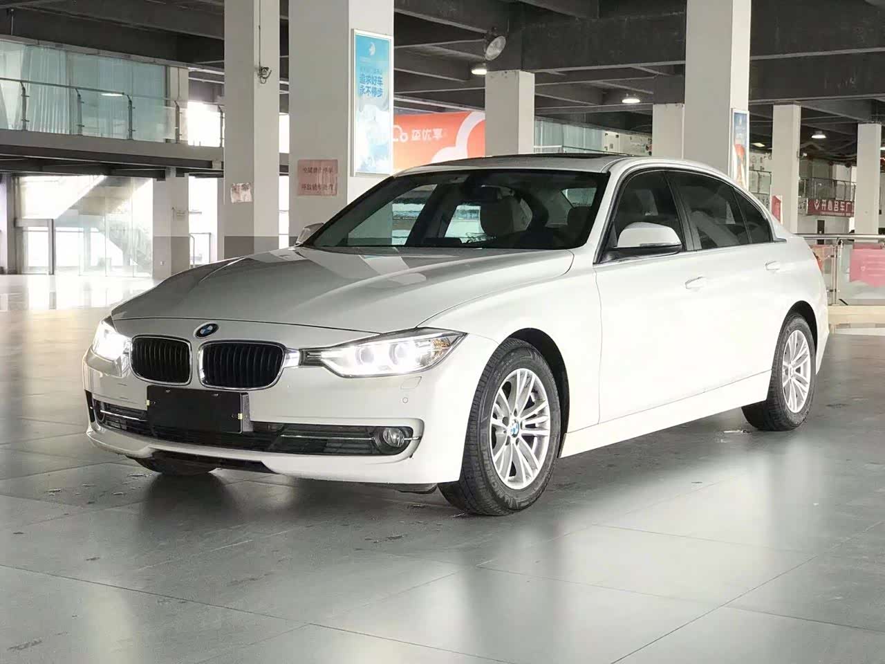 老款宝马3系内饰非常酷