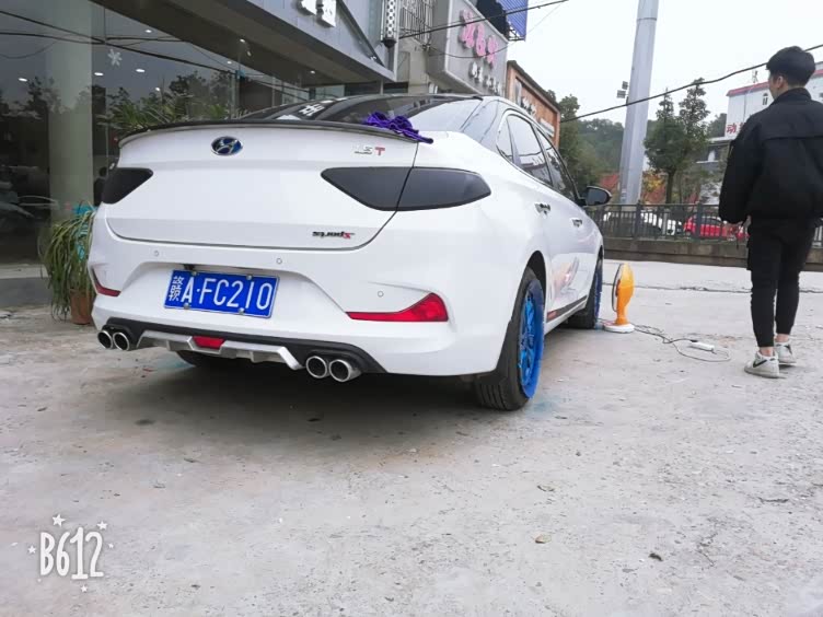 现代悦动18款改装