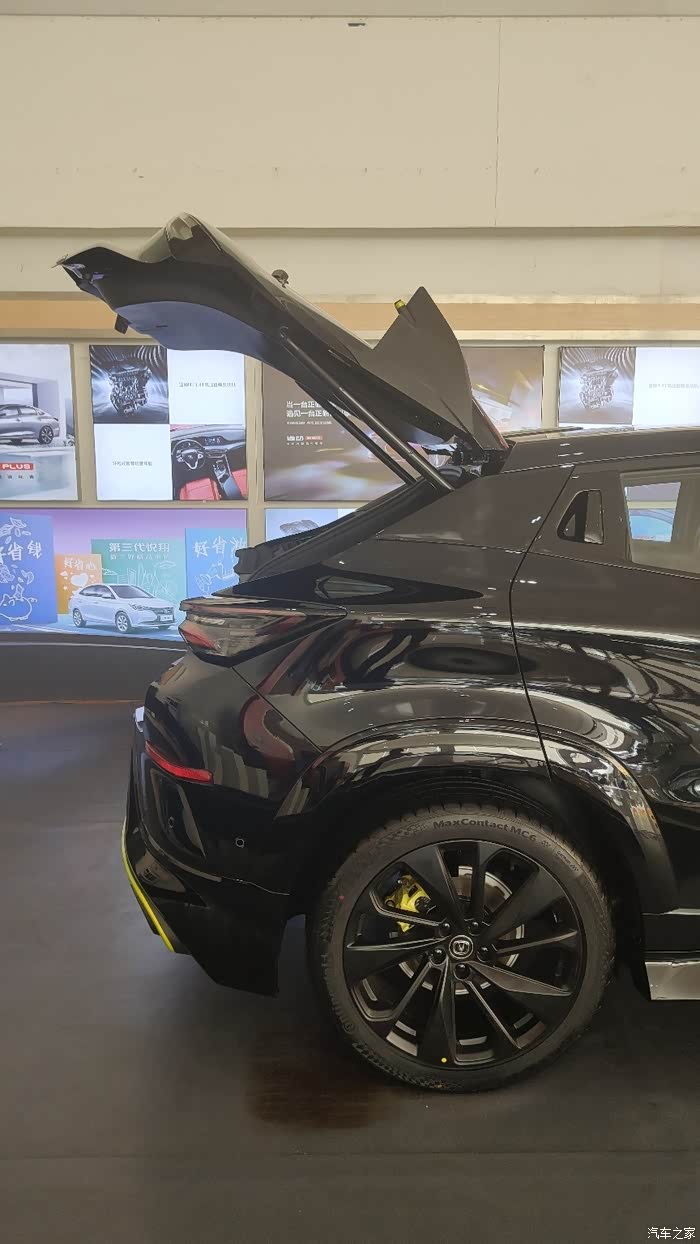 unit黑武士配荧光黄