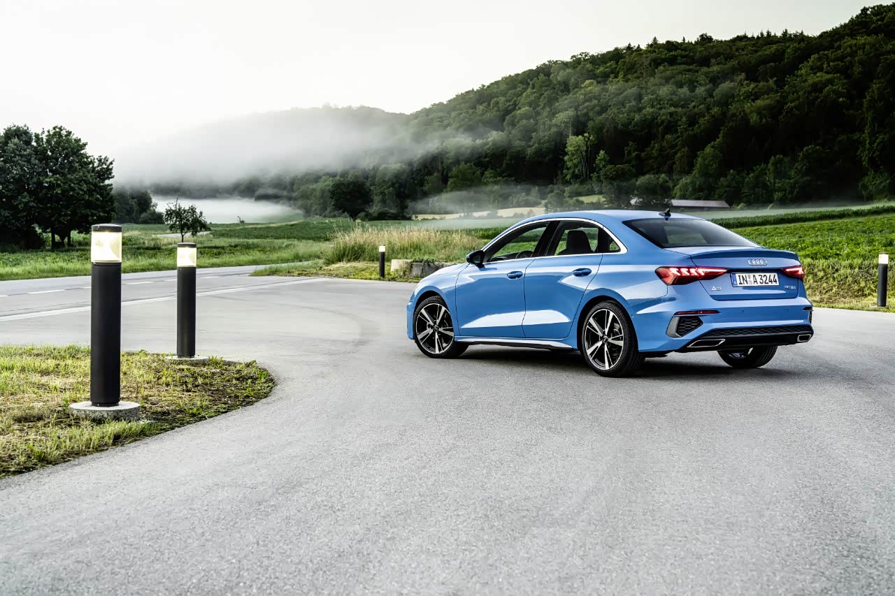 奥迪壁纸2020奥迪a3limousine