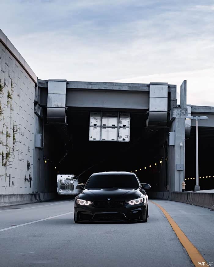 黑武士宝马bmwm3