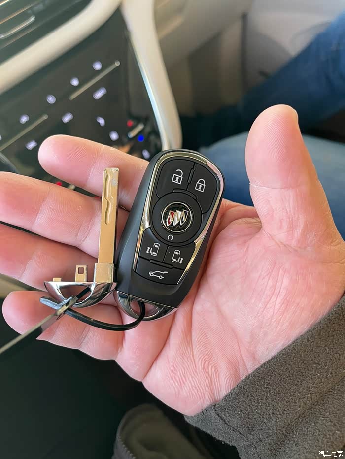 【图】艾维亚钥匙是这样的吗?_别克gl8论坛_汽车之家论坛