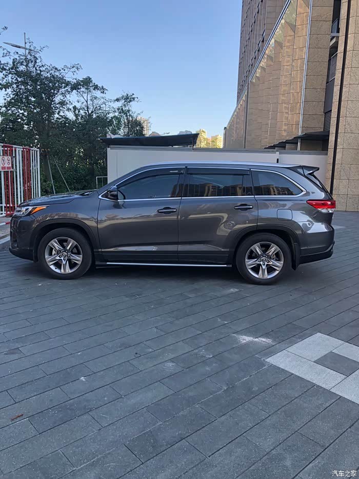 【图】钨金灰四尊版提车_汉兰达论坛_汽车之家论坛