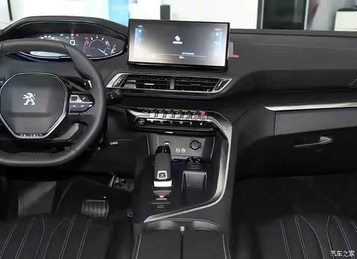 标致5008的内饰