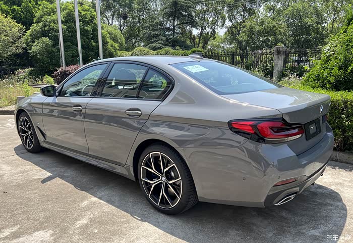 从f30到g30贝灰540i提车小记