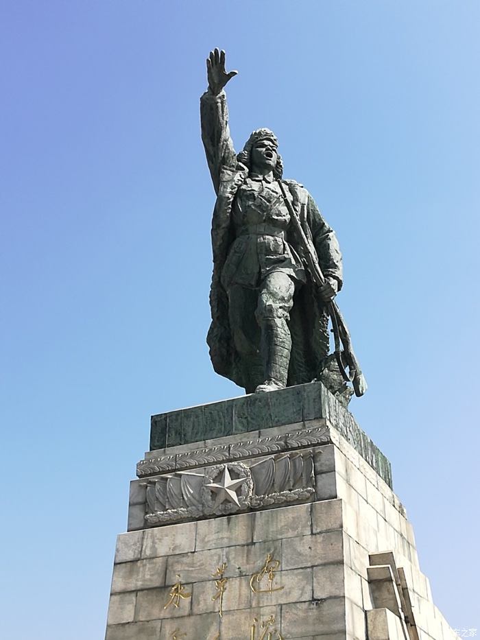 辽沈战役纪念馆雕像图片