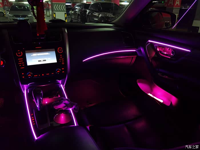 14款天籁氛围灯毕业效果