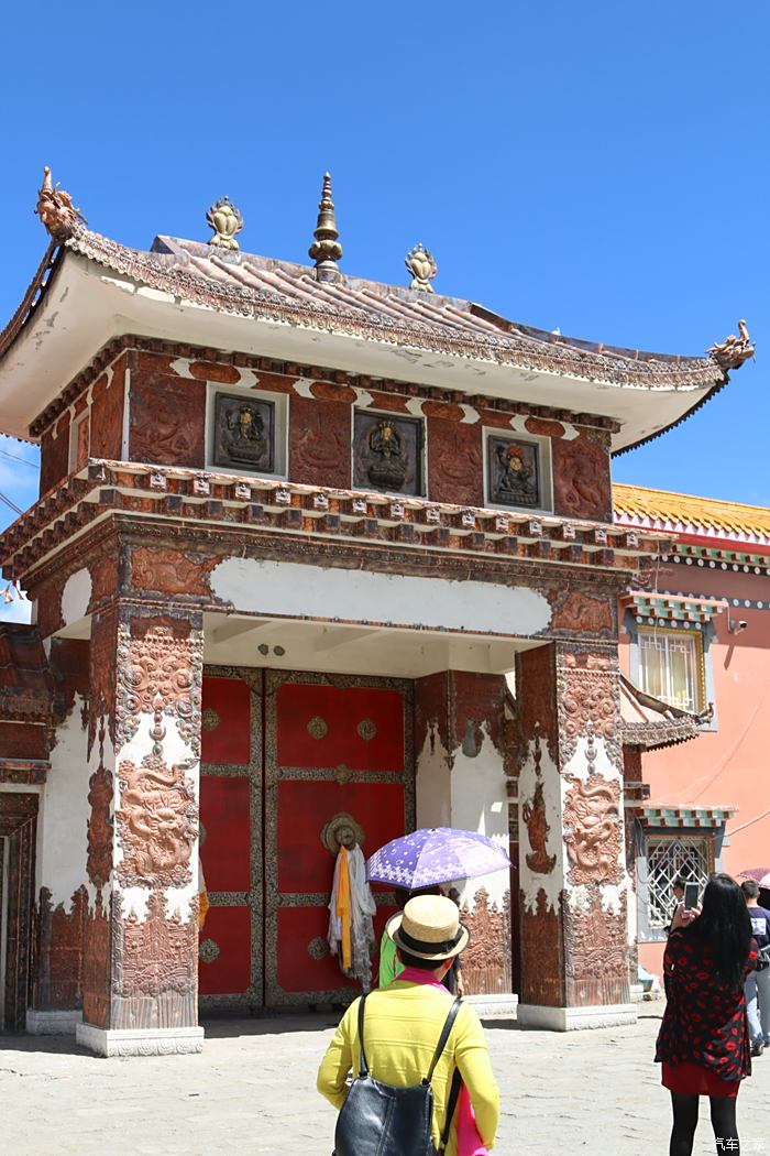 四川甘孜藏族自治州塔公寺