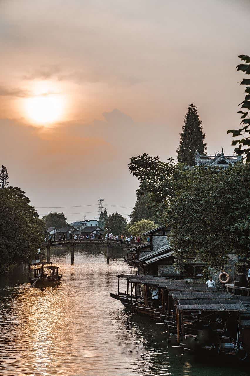 江南古镇,韵味悠长.