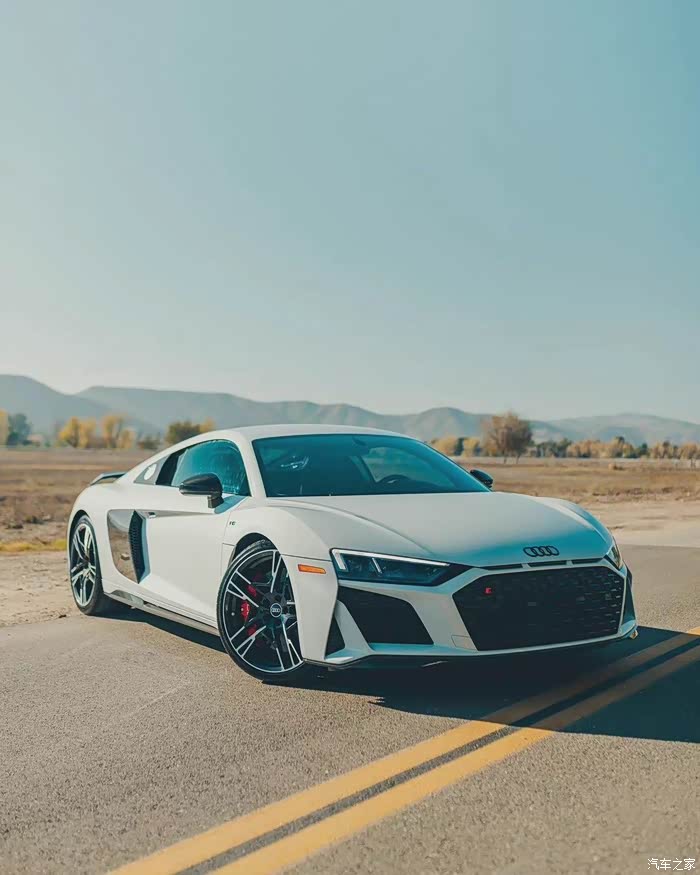 奥迪r8v10performance质感小跑车