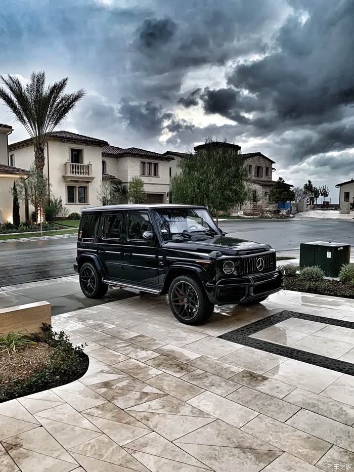 等将一年,终于提到心爱g-wagon ,分享几张图片.