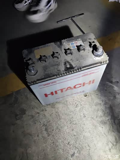 原车日立换驾驰电瓶了