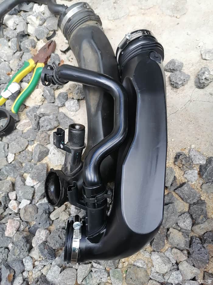 【图】自行更换涡轮进气管.4008_标致4008论坛_汽车之家论坛
